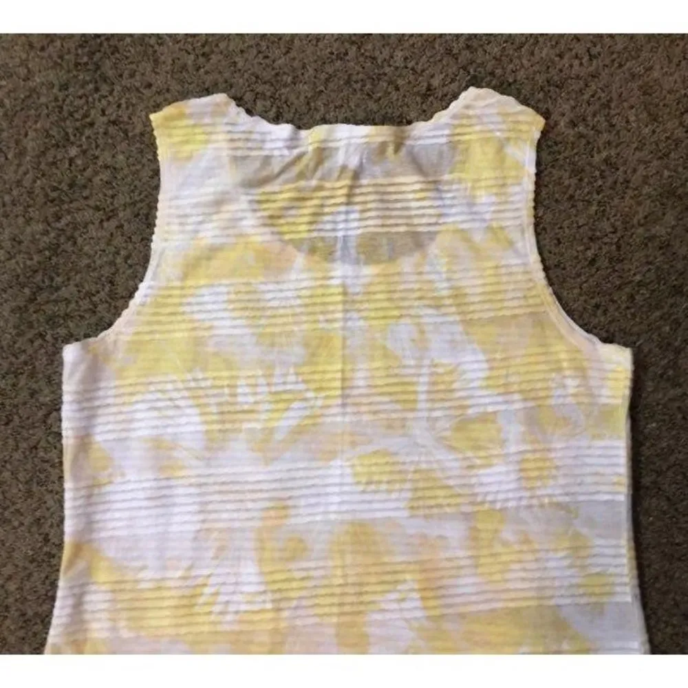 Christopher Banks Top Womens L Used Yellow Floral - Image 4