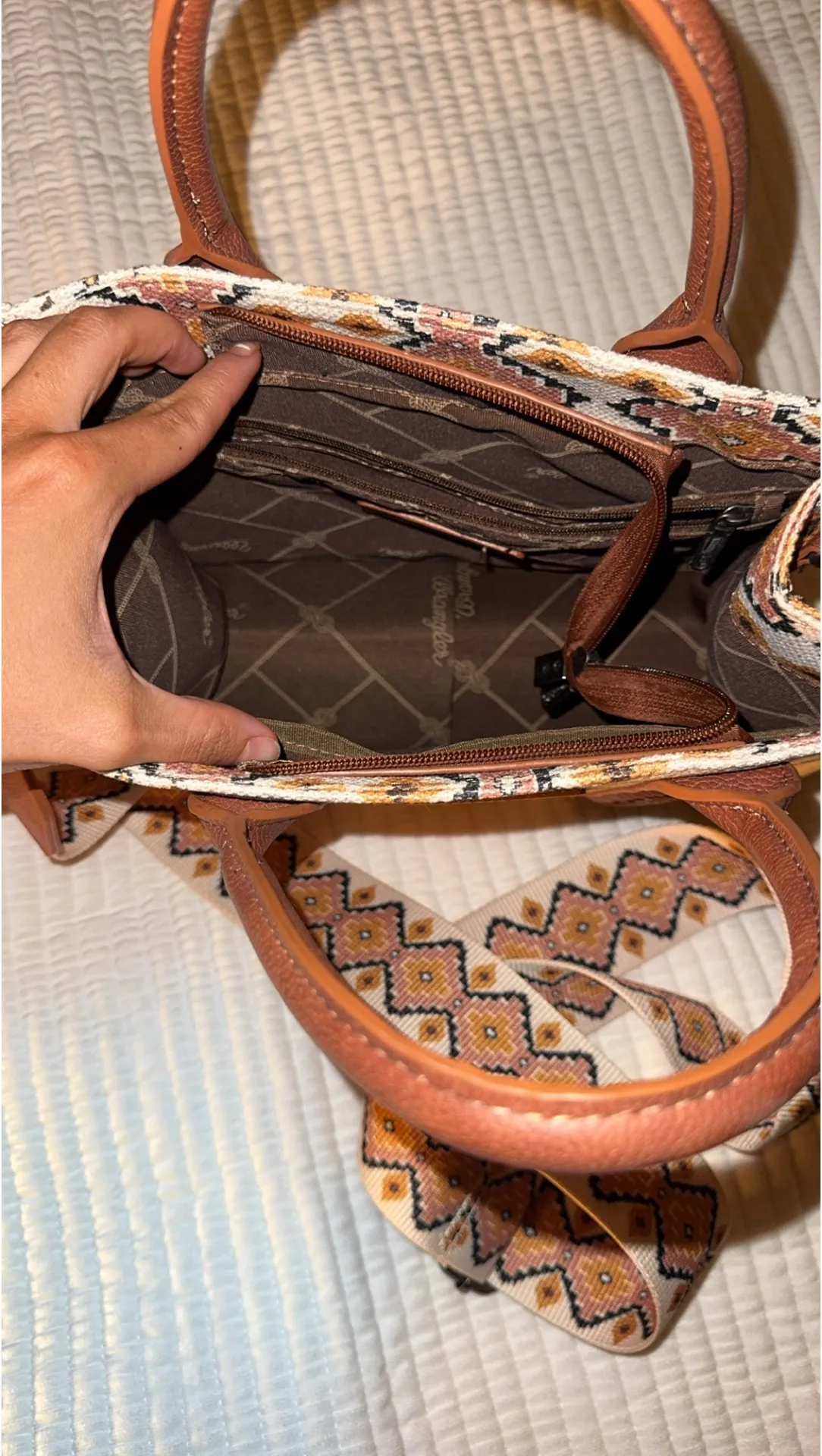 Wrangler Mini Tote Purse - Image 3