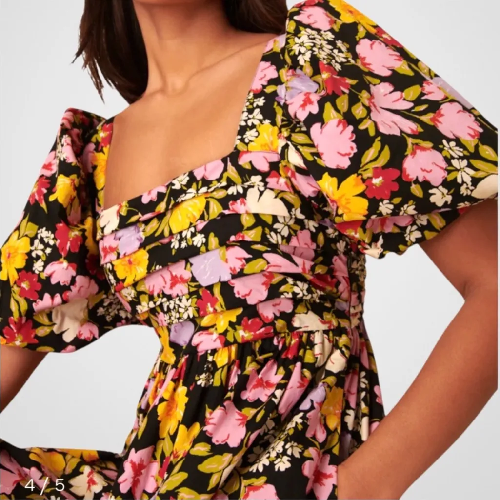 NWT Nobody's Child Nova Puff Sleeve
Black Floral Midi Dress Size 6 - Image 2