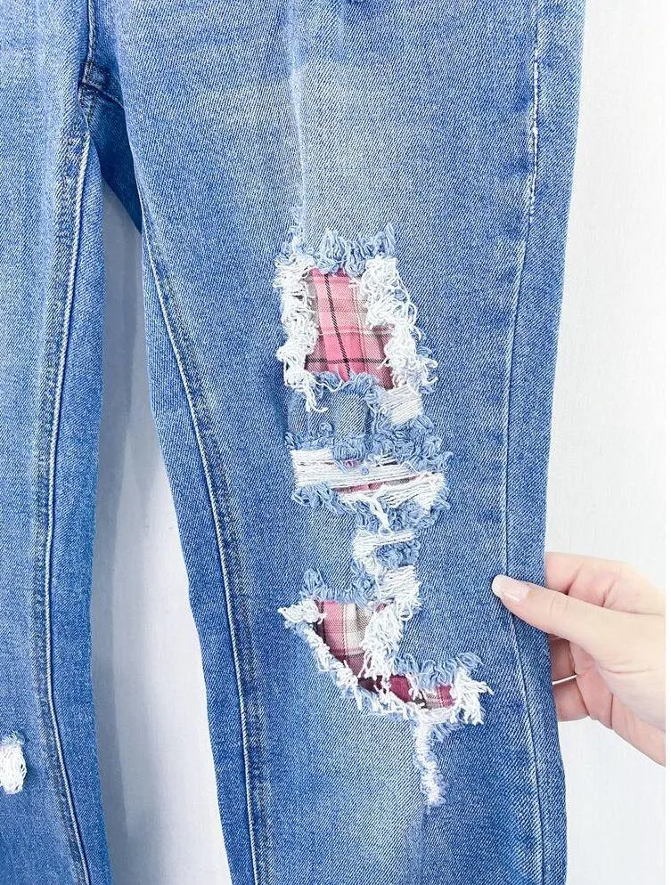 NEW CATO Girlfriend Distressed Jeans size 6 Plaid Roll Cuff Mid Rise - Image 4