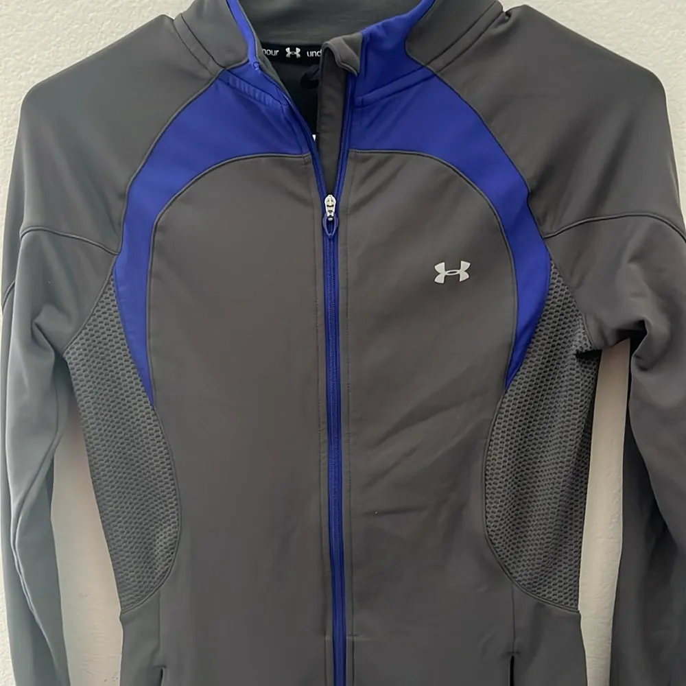 Under Armour Gray and Purple Cold Gear Jacket | Women’s Small - Image 3