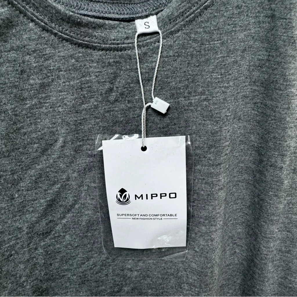 *NWT* Gray Athletic Tank W/ Open Back Sz Small - Image 3