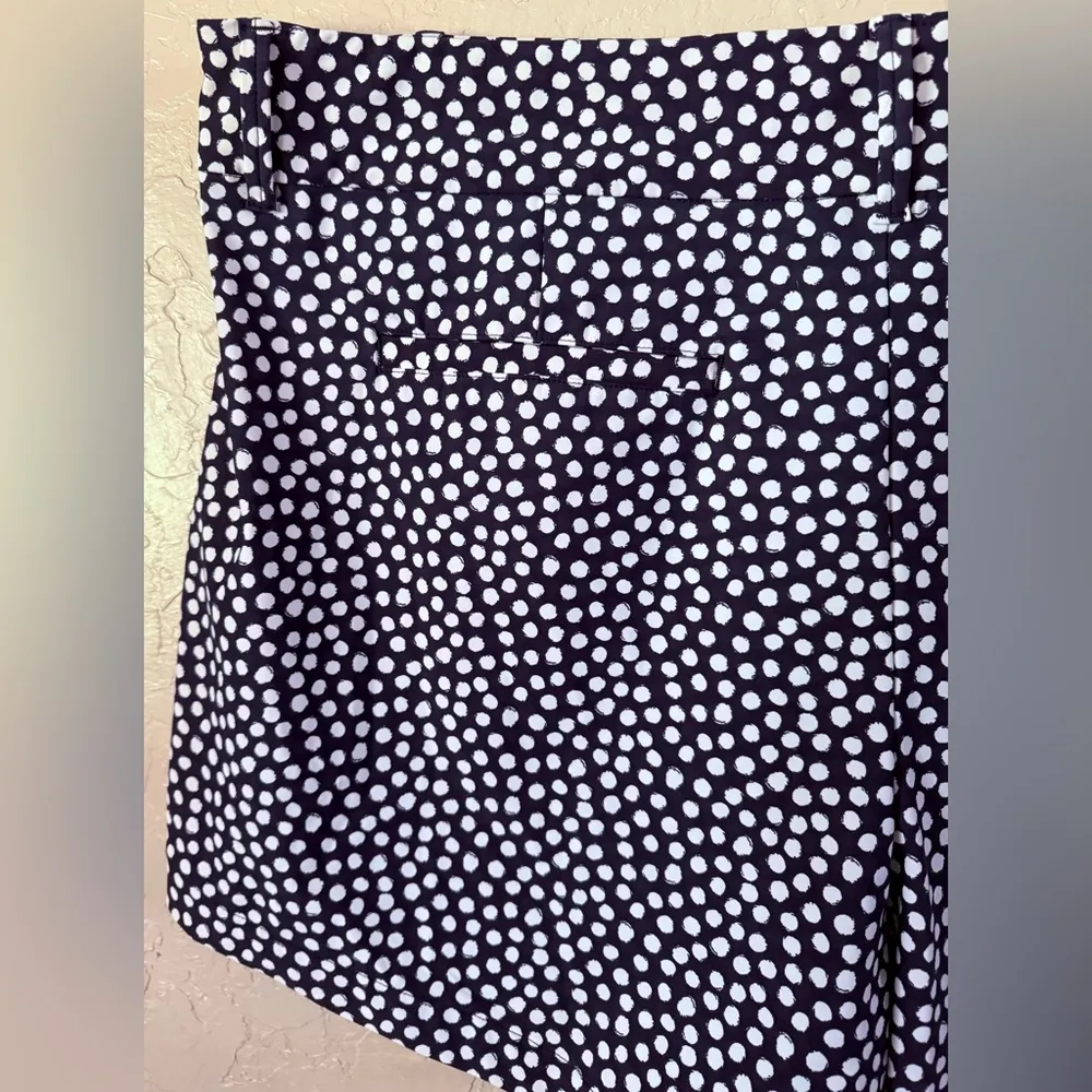 SPANX 6” Navy Dot SUNSHINE Pull On Shorts Women’s 50213R Flat Front Sz 2X - Image 4