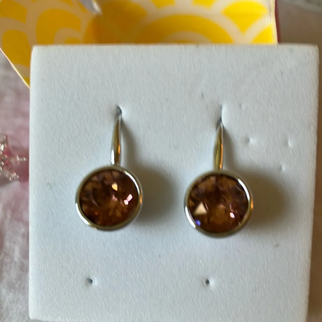 Origami Owl: 2016 Pink Drop Earrings & Snowflake Earrings- Silver Tone- set of 2 - Image 7