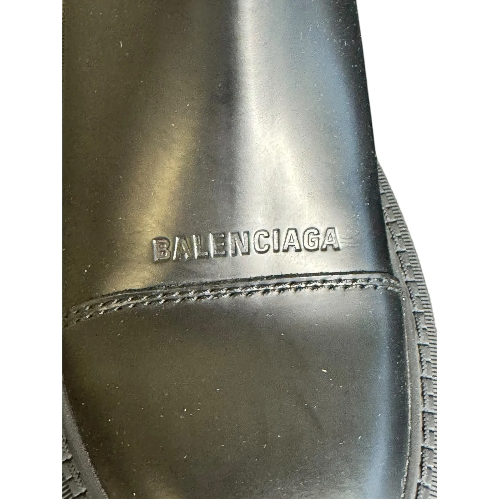 Balenciaga NIB Tractor Chunky Outsole Leather Chelsea Boots in Black Size 40 - Image 6