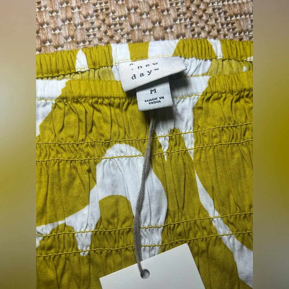 A New Day Women's Smocked Slim Fit Crop Top, Yellow, Size M, Brand New,NWT - Image 2