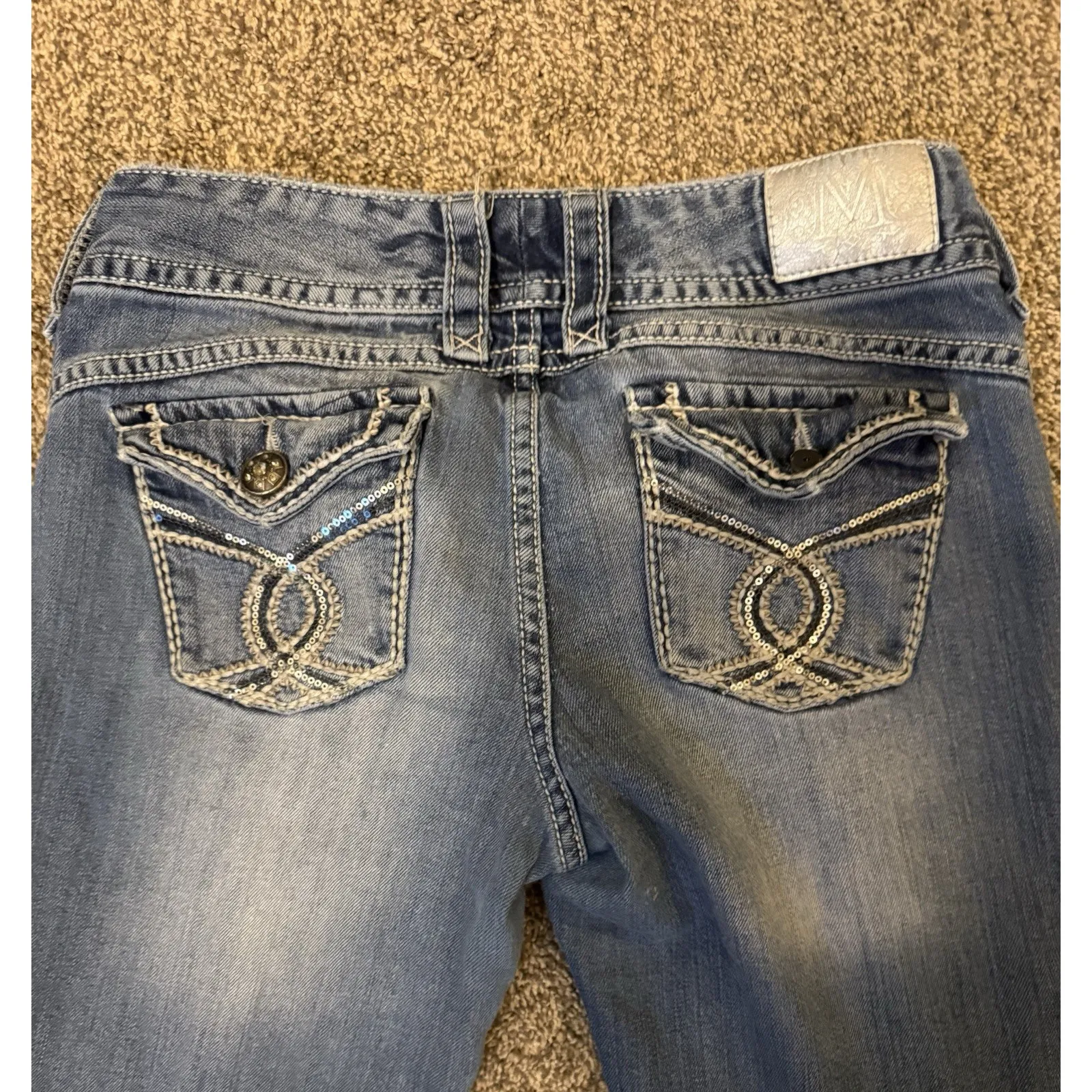 Maurice's distressed light‎ denim embroidery 9/10 Regular jeans bootcut - Image 3