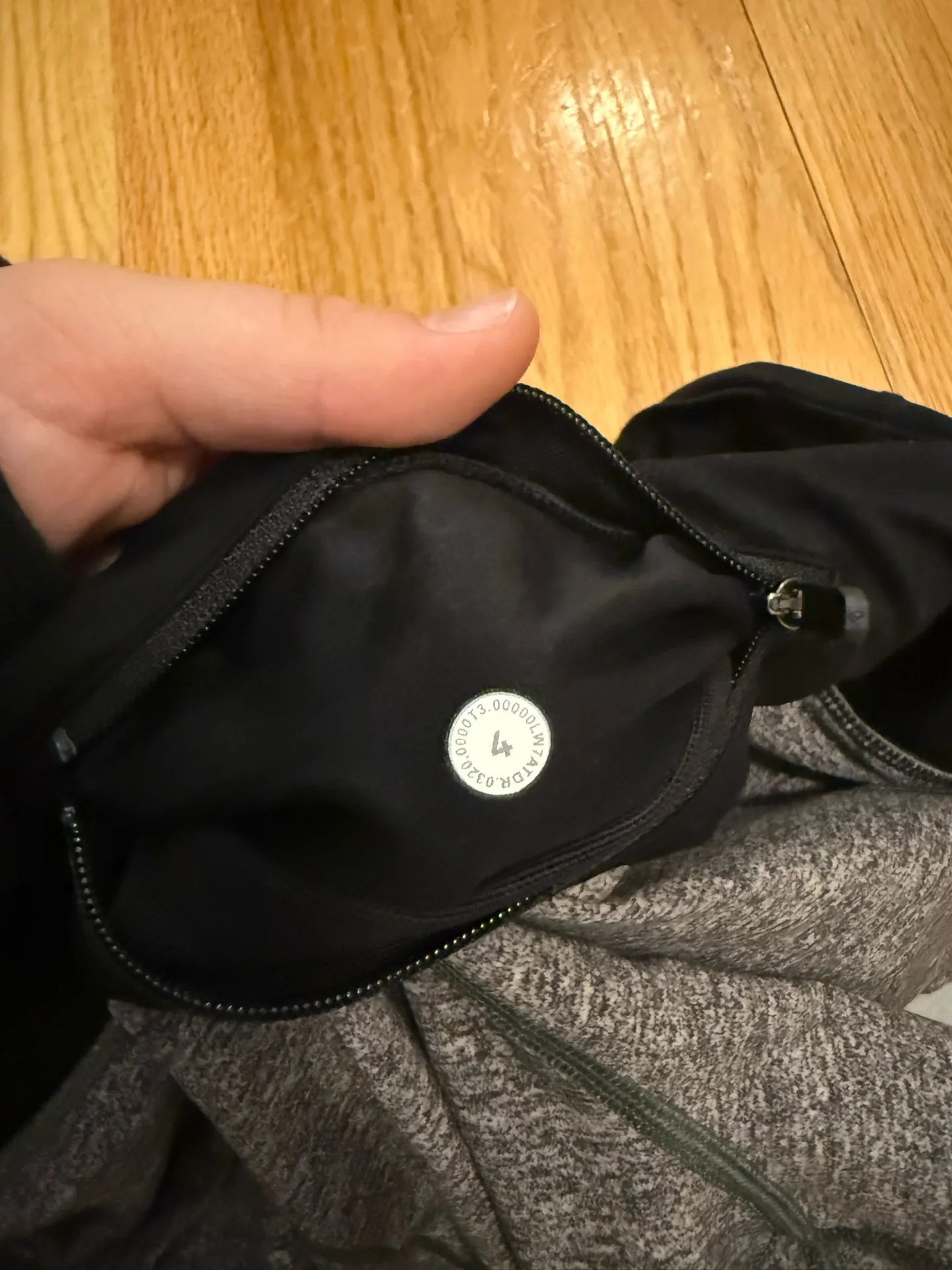 Lululemon  Grey Speed Up 2.5" - Image 3