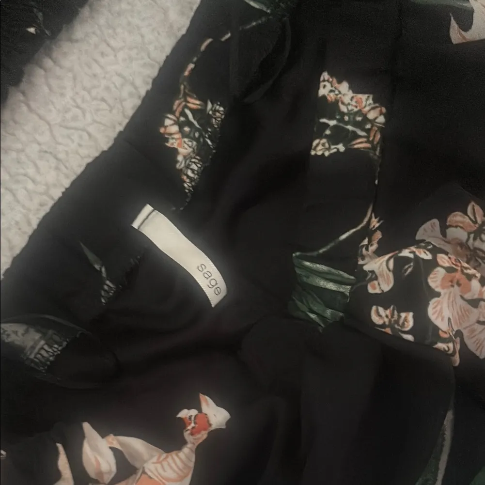 Sage Floral Off-Shoulder Top and Shorts Set - Image 3