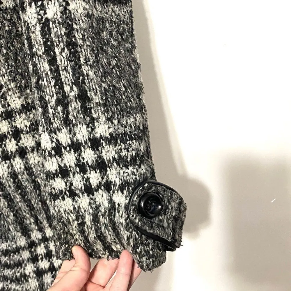 CI Sono black white plaid hood faux fur small - Image 4