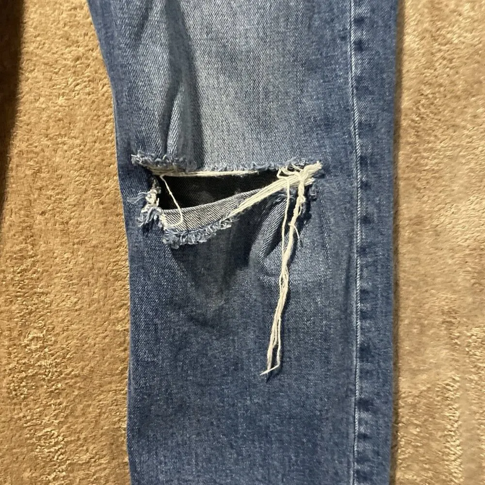 Old Navy Jeans Womens Sz 6 Sky High Extra Blue Distressed Raw Straight Leg Pants - Image 5