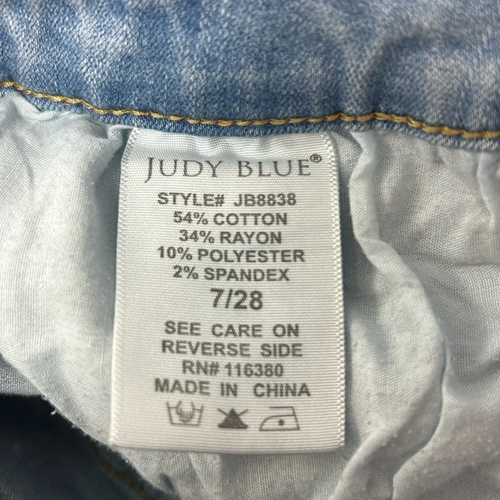 Judy Blue Women's size 7/28 Tulip Hem Skinny Fit Distressed Blue Jeans JB8838 - Image 8