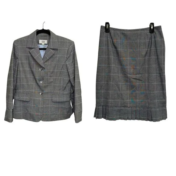 Le Suit Petite Black & White Patterned Skirt Suit - Image 2