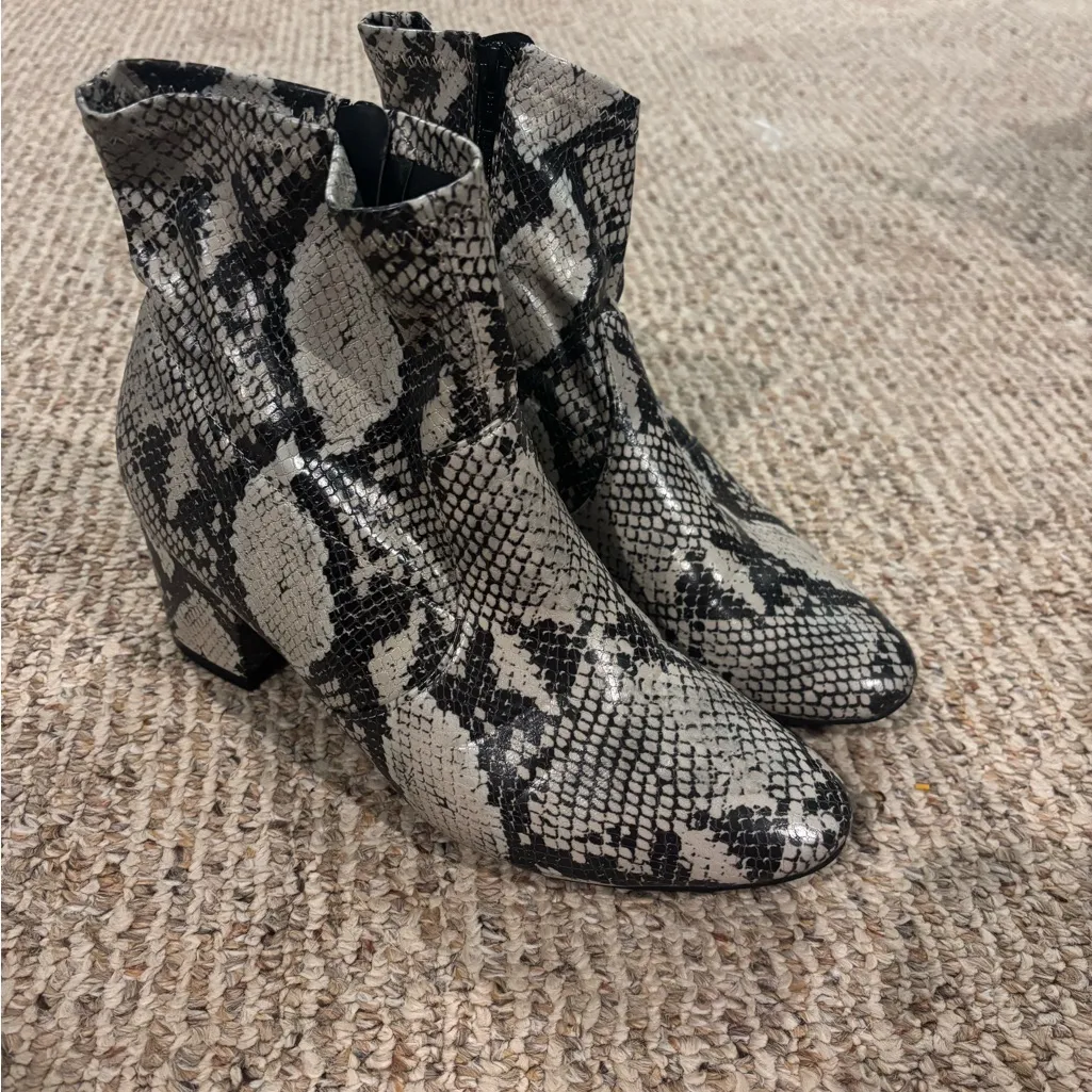 Snakeskin Ankle Boots Size 10 Black - Image 4