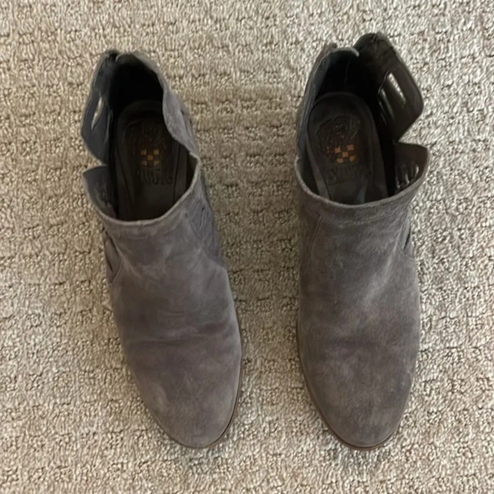 Vince Camuto Graystone Verona Suede Zip Up Heel Cutout Booties - Image 3