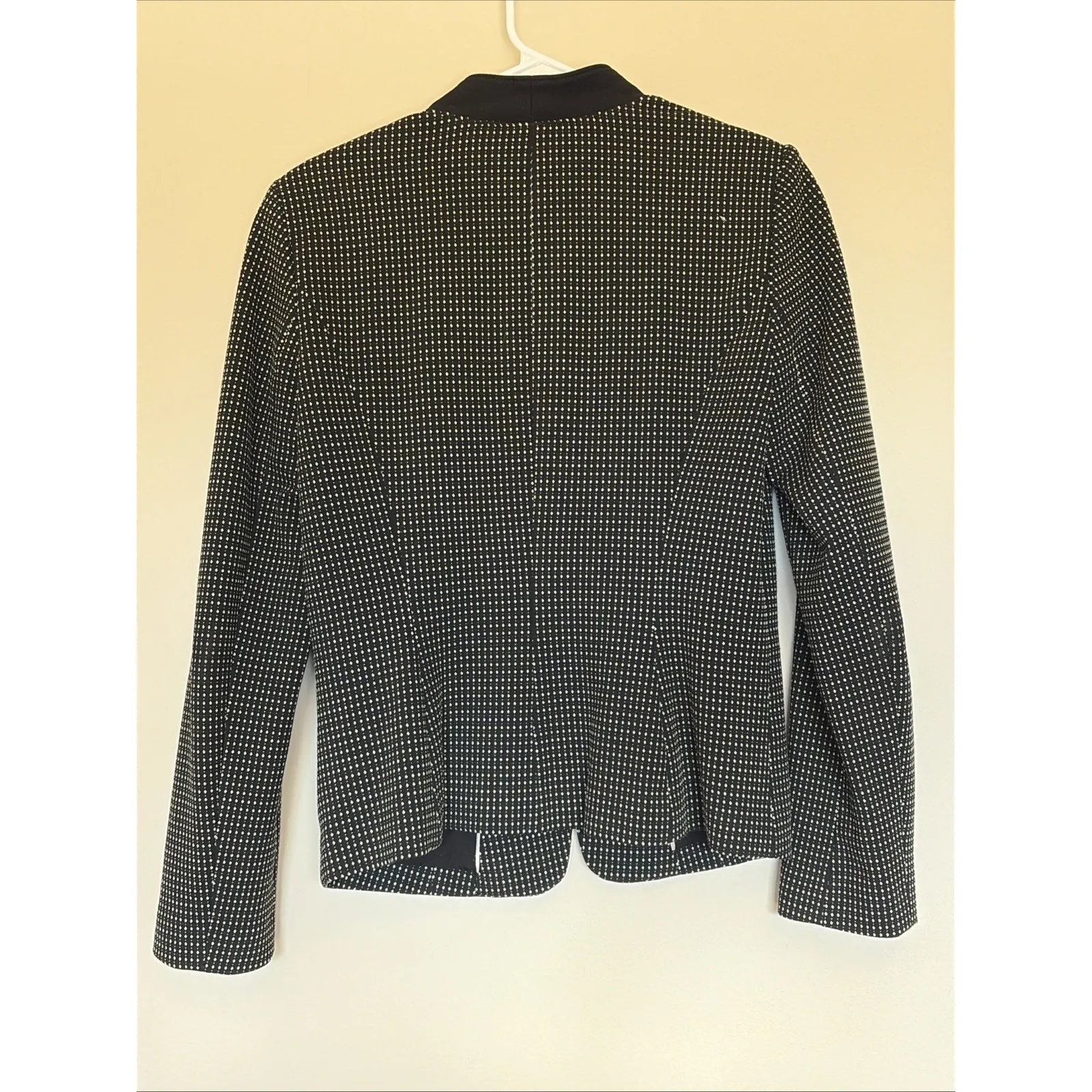 WHBM Classic Black Geometric Dot 1 Button Blazer Jacket Career Work Womens 6 EUC - Image 8