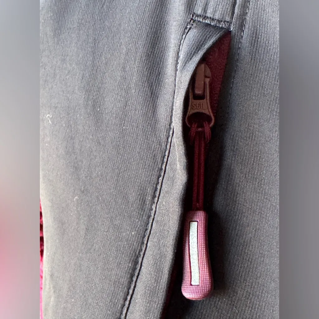 Fila Sport Women’s Maroon Full Zip Fleece Bottom/sleeves  Jacket Size M - Image 3