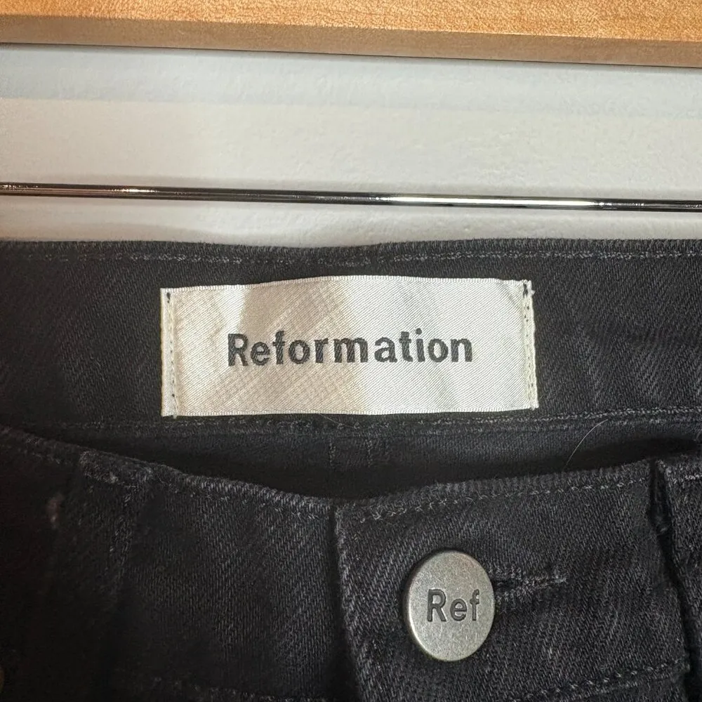 Reformation Julia Crop High Cigarette Jean in Black - Image 4