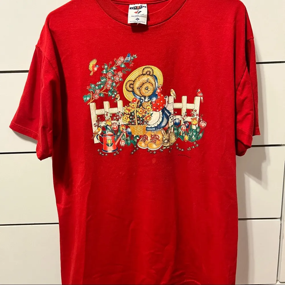 Vintage Gardening Bear Red T shirt - Image 2