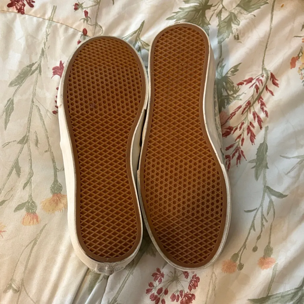 Vans Blue and White filigree Patterned Sneakers - Image 3