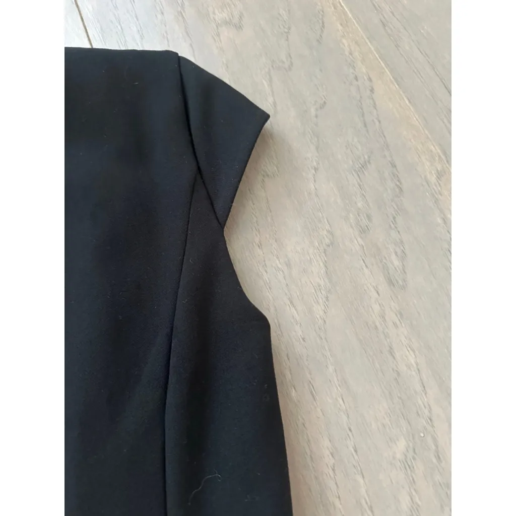 H&M black fitted sheath Midi dress with cap sleeves. Size US 0 - Image 6