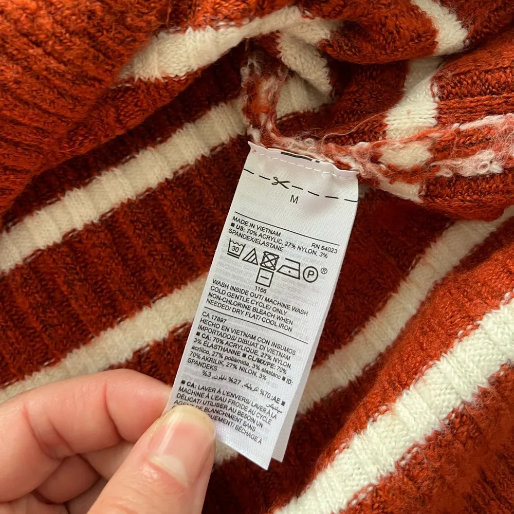 Fall essential: cozy fall striped sweater - Image 5