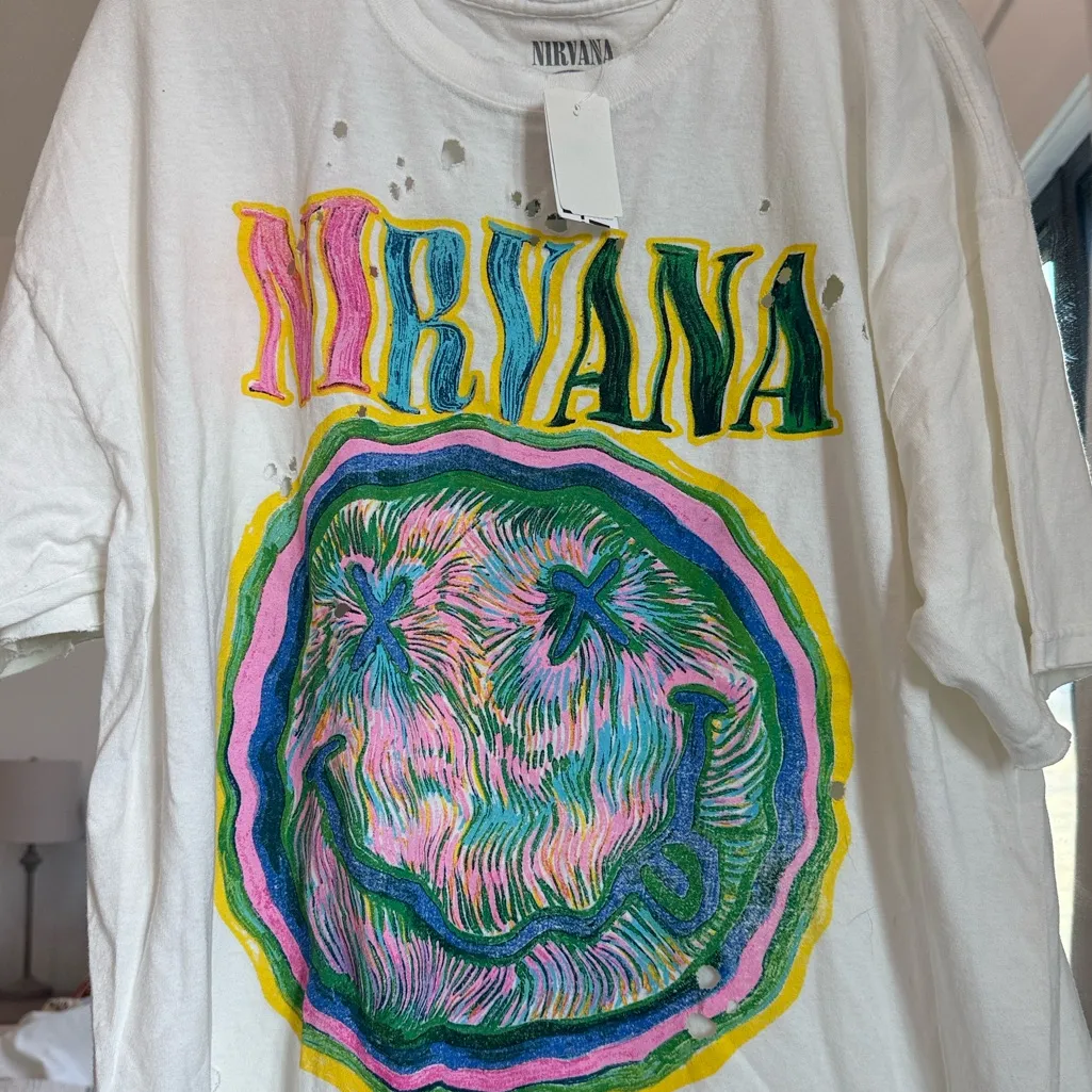 NWT NIRVANA Graphic Tee - Urban Outfitters - Image 2