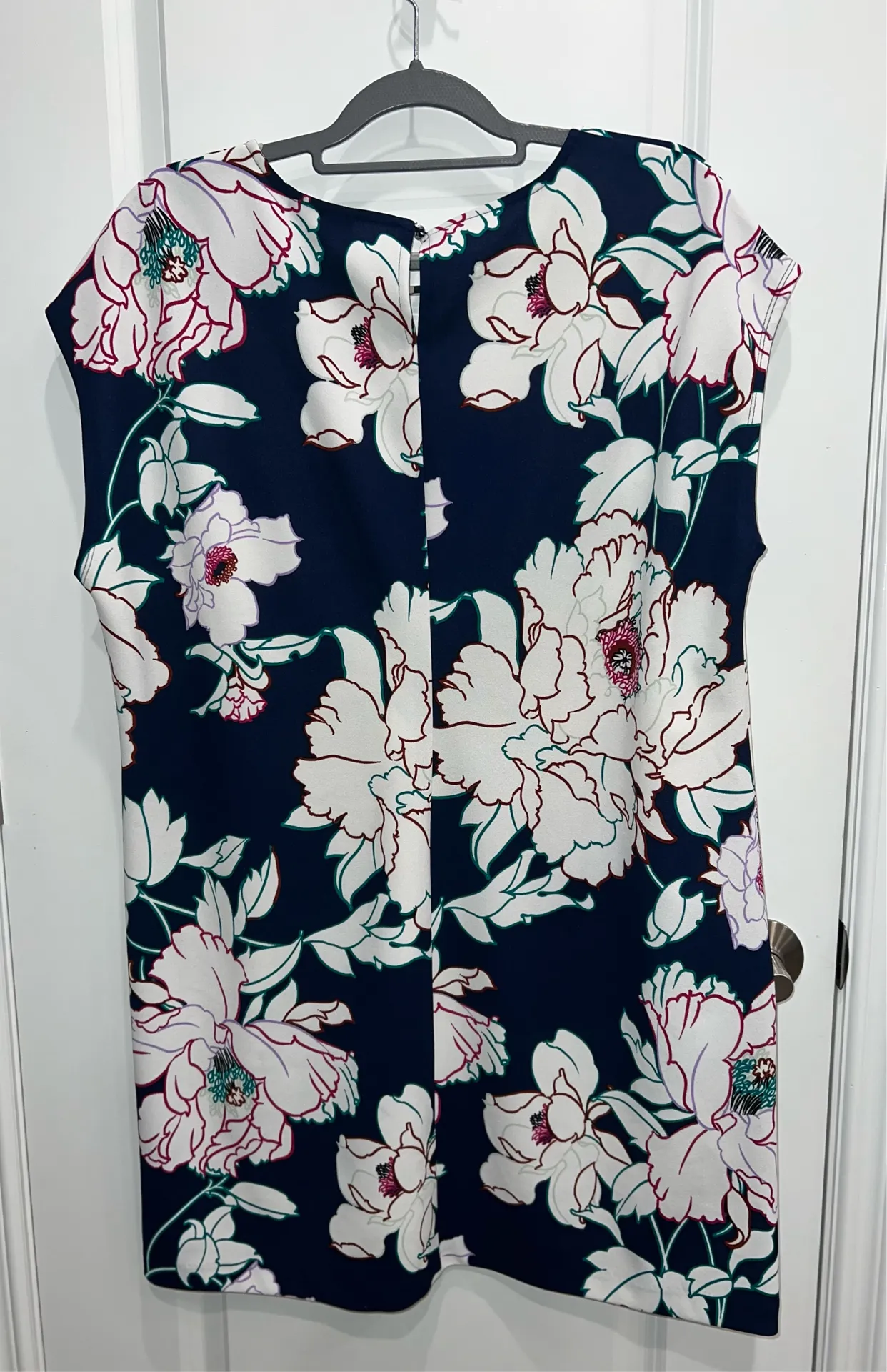 Apt. 9 Women’s Multicolor Floral Shift Dress Size XL Keyhole - Image 2