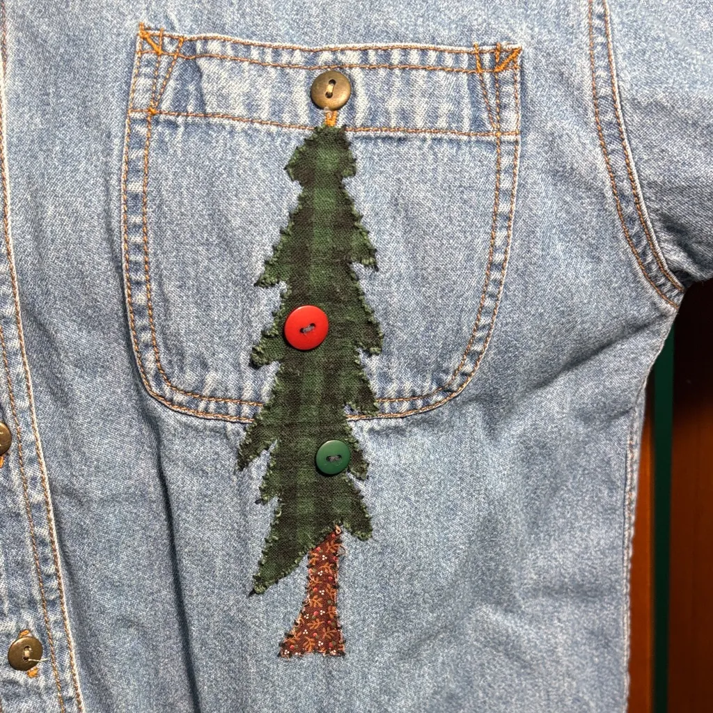 Newton Trading Co. Vintage Blue Denim shirt with Bear and Tree Design Size M - Image 4