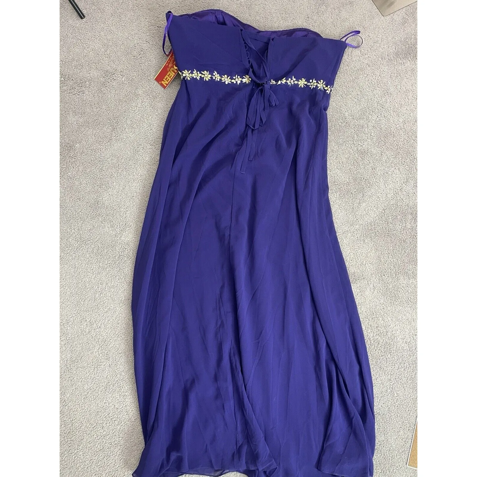 May Queen Couture Women's purple lace detail long formal gown‎ size 20 - Image 6