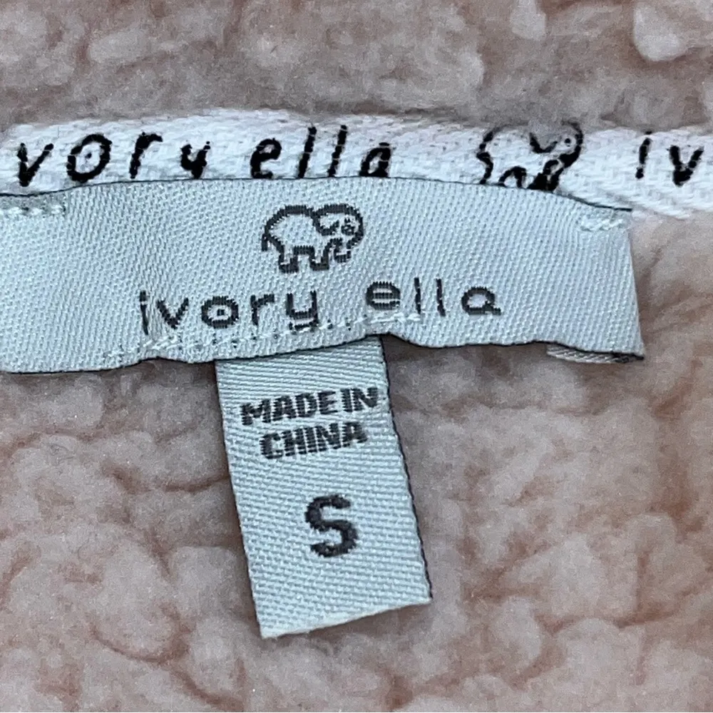Ivory Ella Pink Oversized Quarter Zip Sherpa Pullover size Small - Image 9