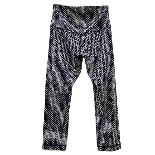 Lululemon Rare  Align 21” Crop Monochromatic Ice Grey Black Crop 4 - Image 5