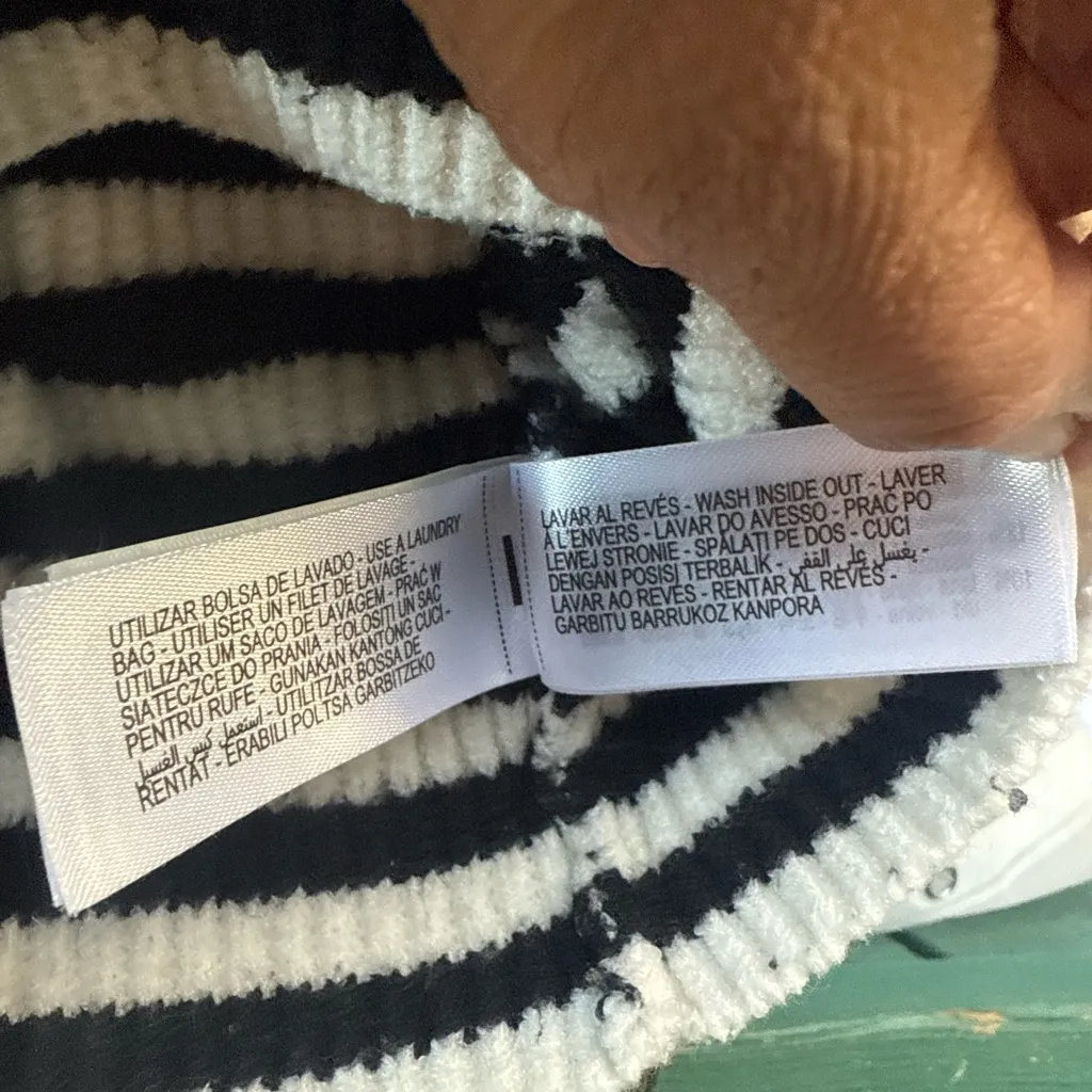 Zara Cream Ribbed Knit Sweater - Image 8