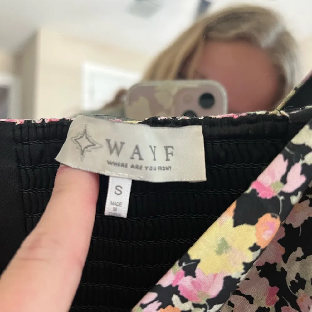 WAYF Floral Puff Sleeve Dress - Image 5