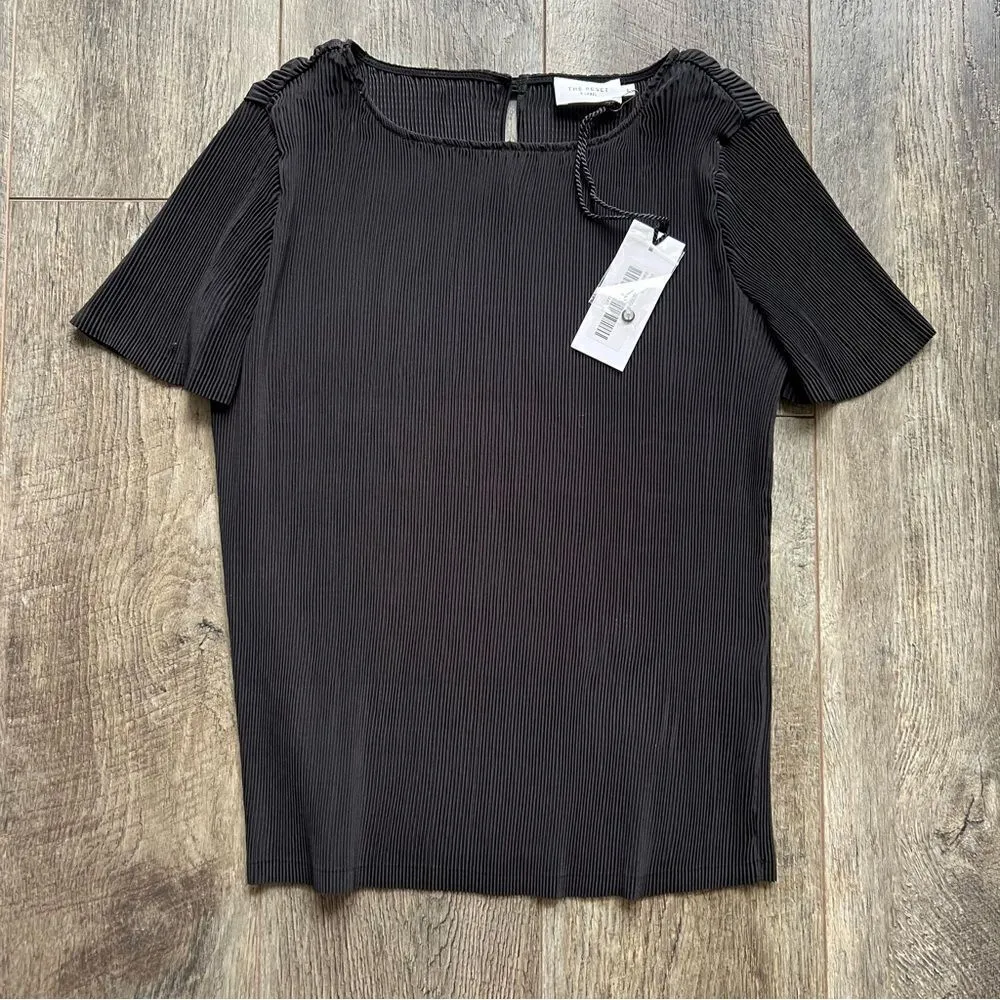 The Reset R Label Plisse Top Black NWT Small Short Sleeve Satin Pleated Shirt - Image 10
