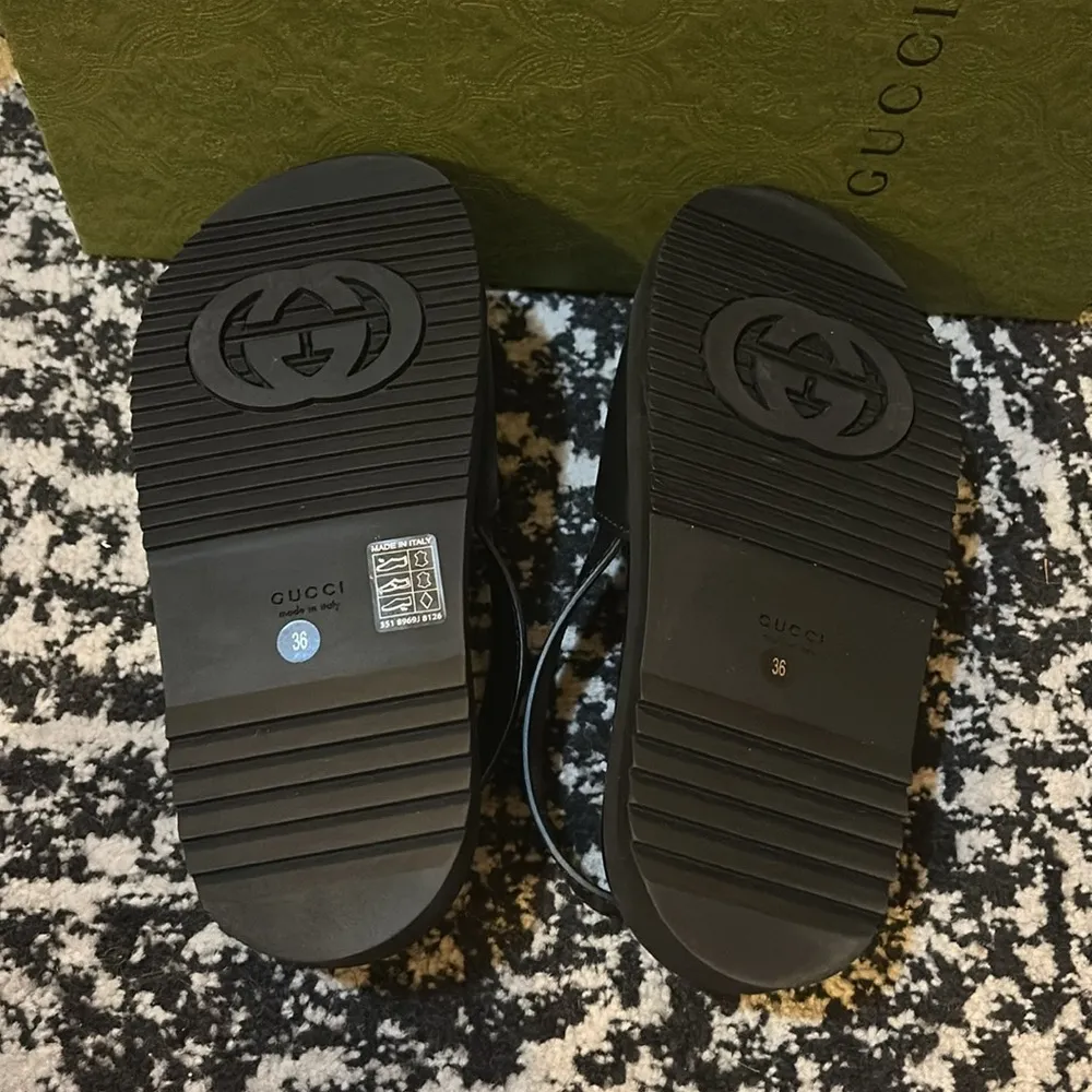 Gucci GG Interlocking G Sandal Cosmos Softy Black - Image 10