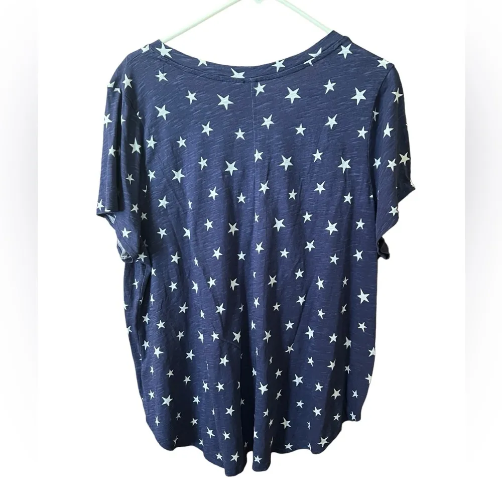 Cynthia Rowley Blue White Star V-Neck T-Shirt Size 2X Short Sleeve - Image 2