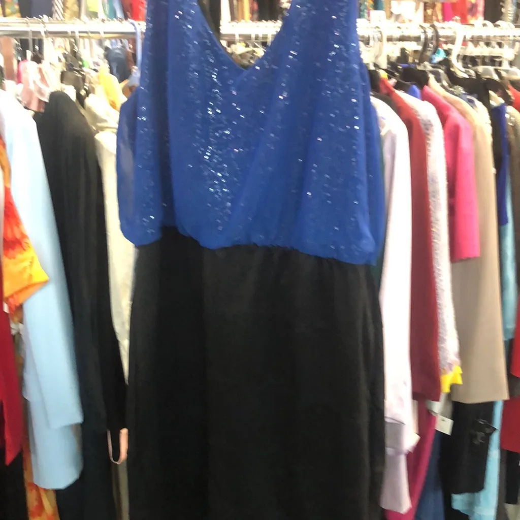 Maurice’s sz 2 blue & black short lady’s formal dress - Image 4