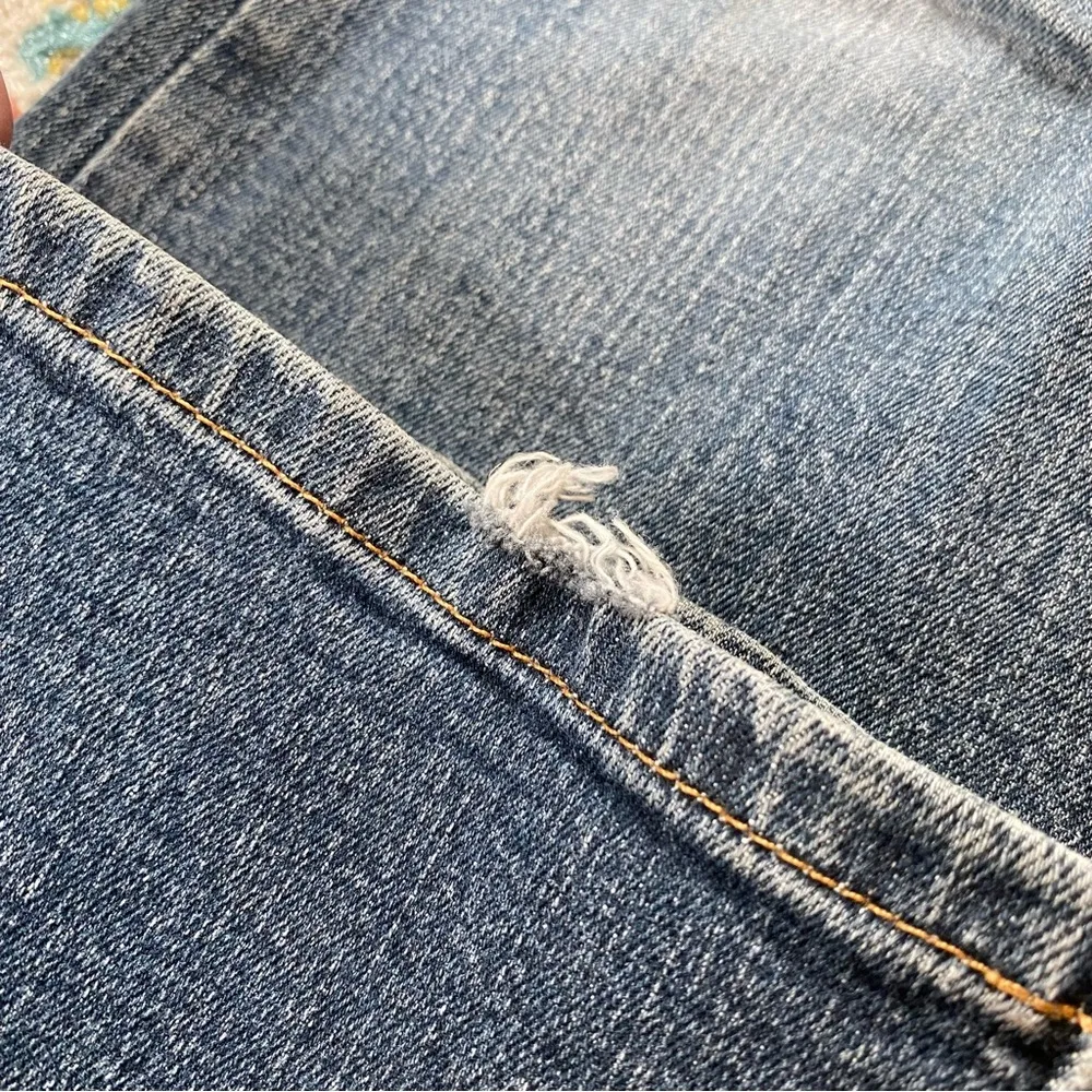 Vintage Y2K L.E.I. Custom Embroidered Moon and Stars Dream Catcher Flare Jeans Blue Size undefined - Image 8