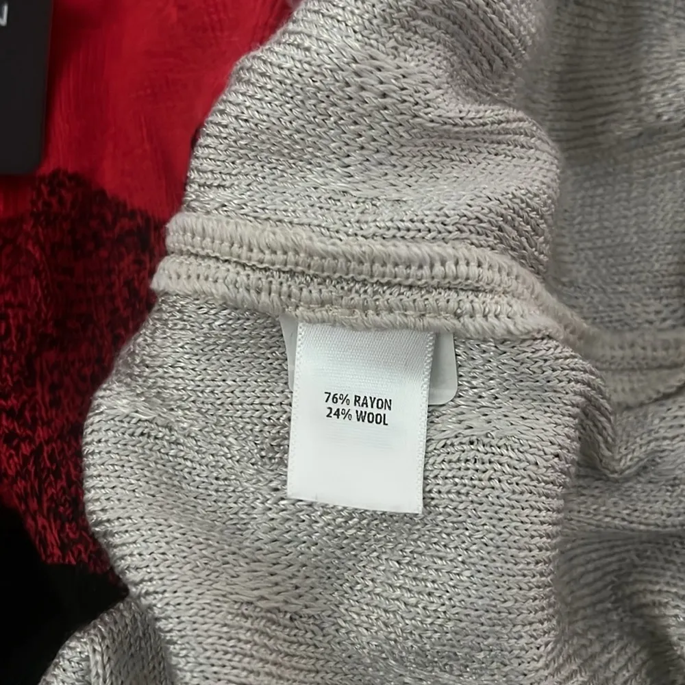 ST. JOHN Red Ombré Cardigan, Caviar / Tikka Red Multi Size S New w/Tag $1195 - Image 4