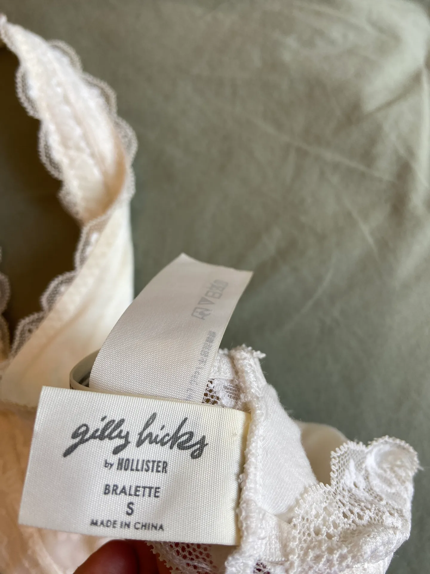 White Lace Bralette - Image 3