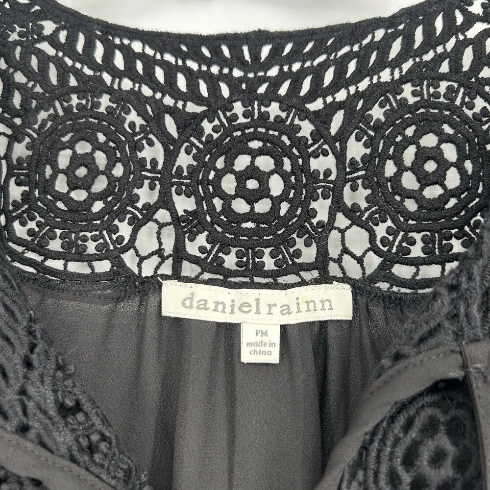 Daniel Rainn Black Boho Top Crochet Split Neck Cap Sleeves Size PM Petite - Image 8