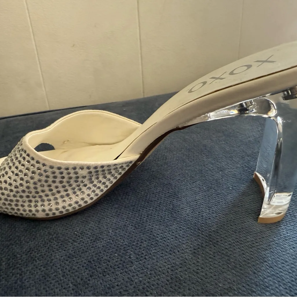 XOXO Women's White Rhinestone Heels size 8M - Image 4