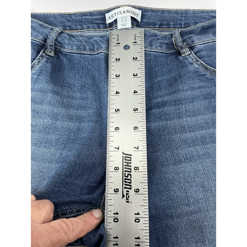 Artisan NY Womans  Blue Jeans 14 Ankle - Image 7