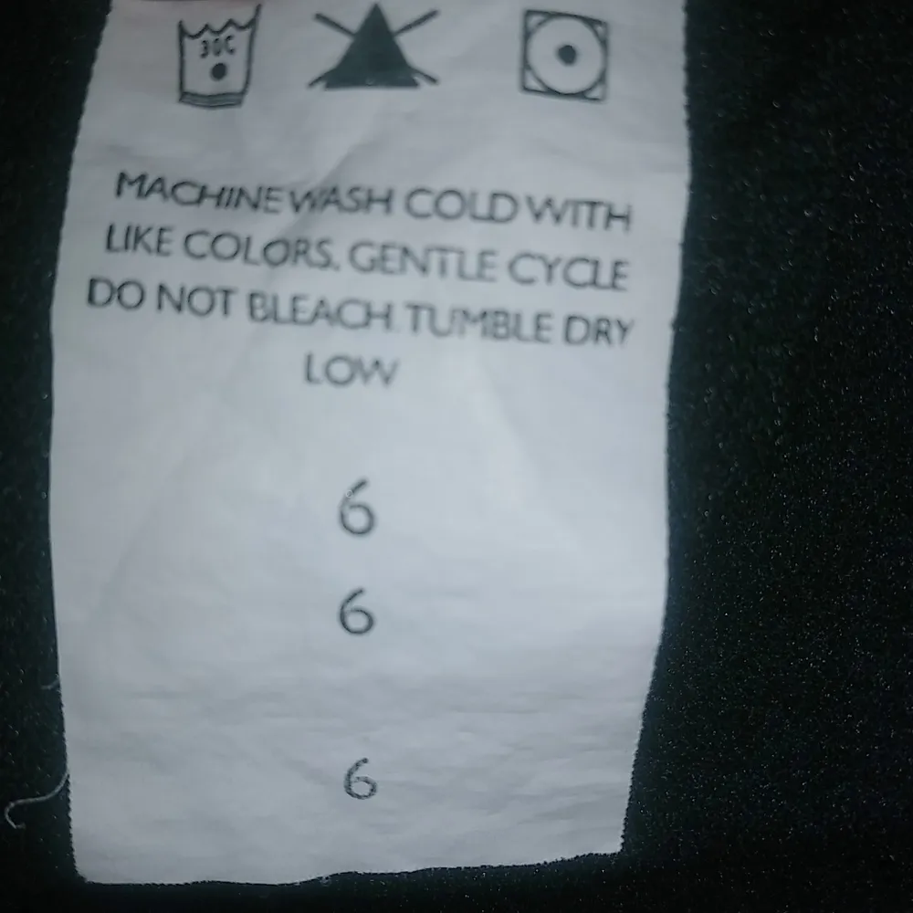 Nike Surf 6 S  Board Shorts Black White Contrast Stitched - Image 3