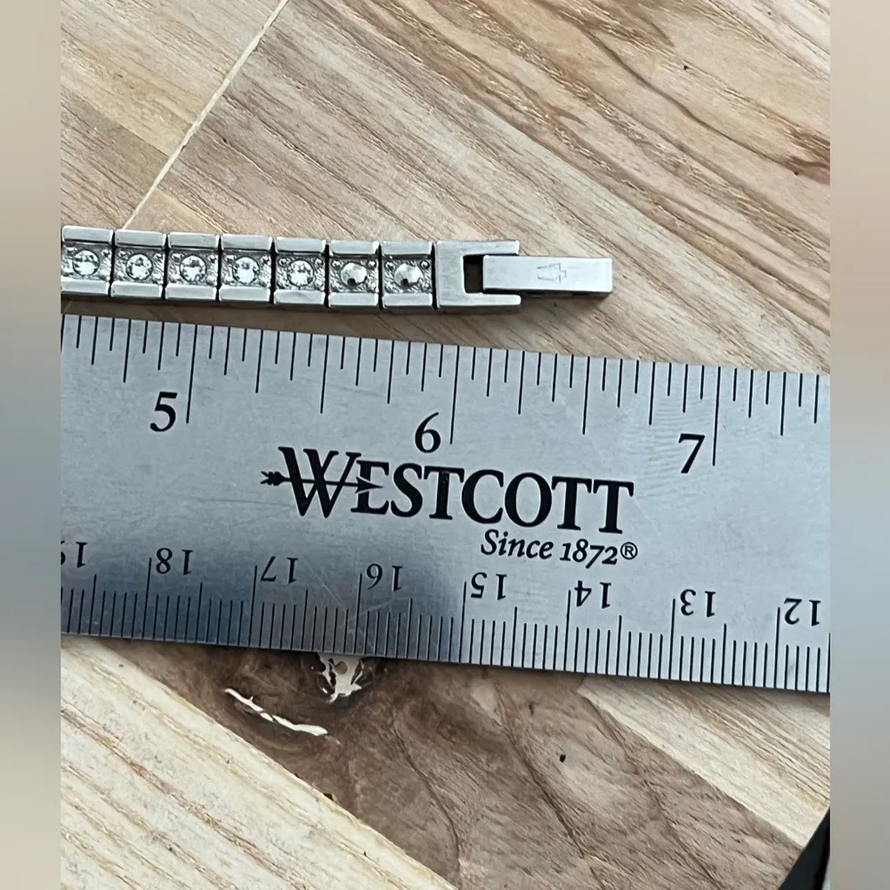 Bulova Ladies Watch Crystal Embellishments Stainless Bracelet Pearl White Dial - Image 12