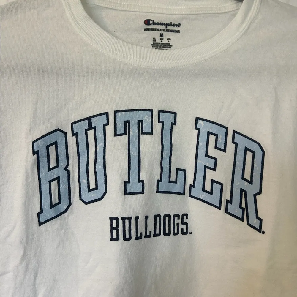 Champion Butler Bulldogs White Crop Top Size Medium - Image 2