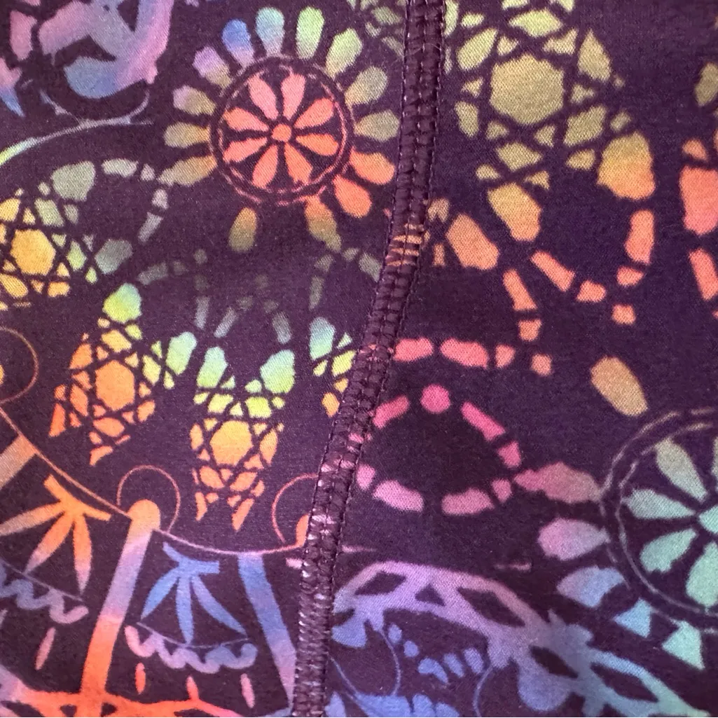 Reebok Women’s Leggings with Multicolor Floral Pattern - Image 5