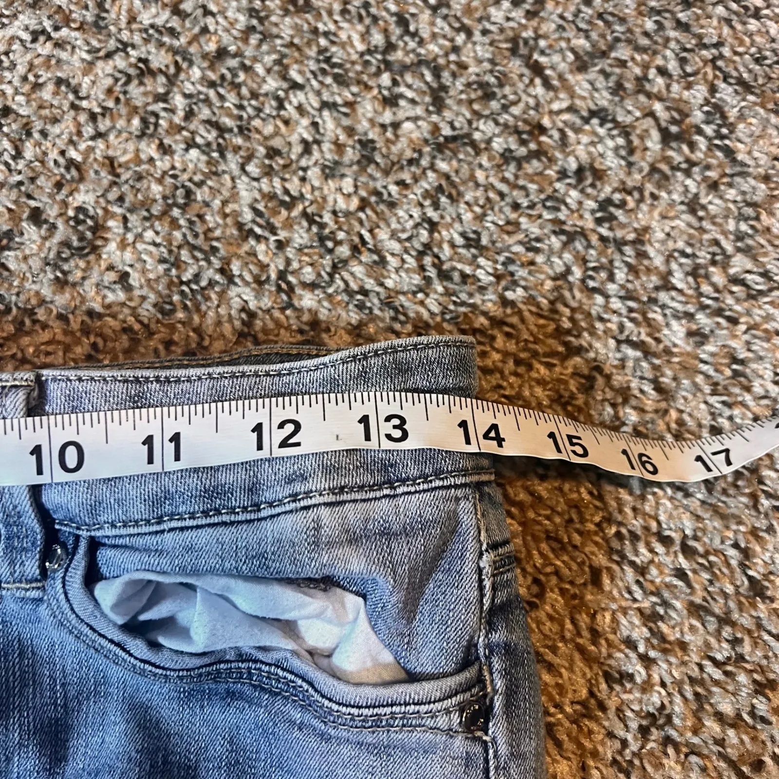 White House Black Market Slim‎ Fit Light Wash Denim Jeans Women's Size 6R - Image 4