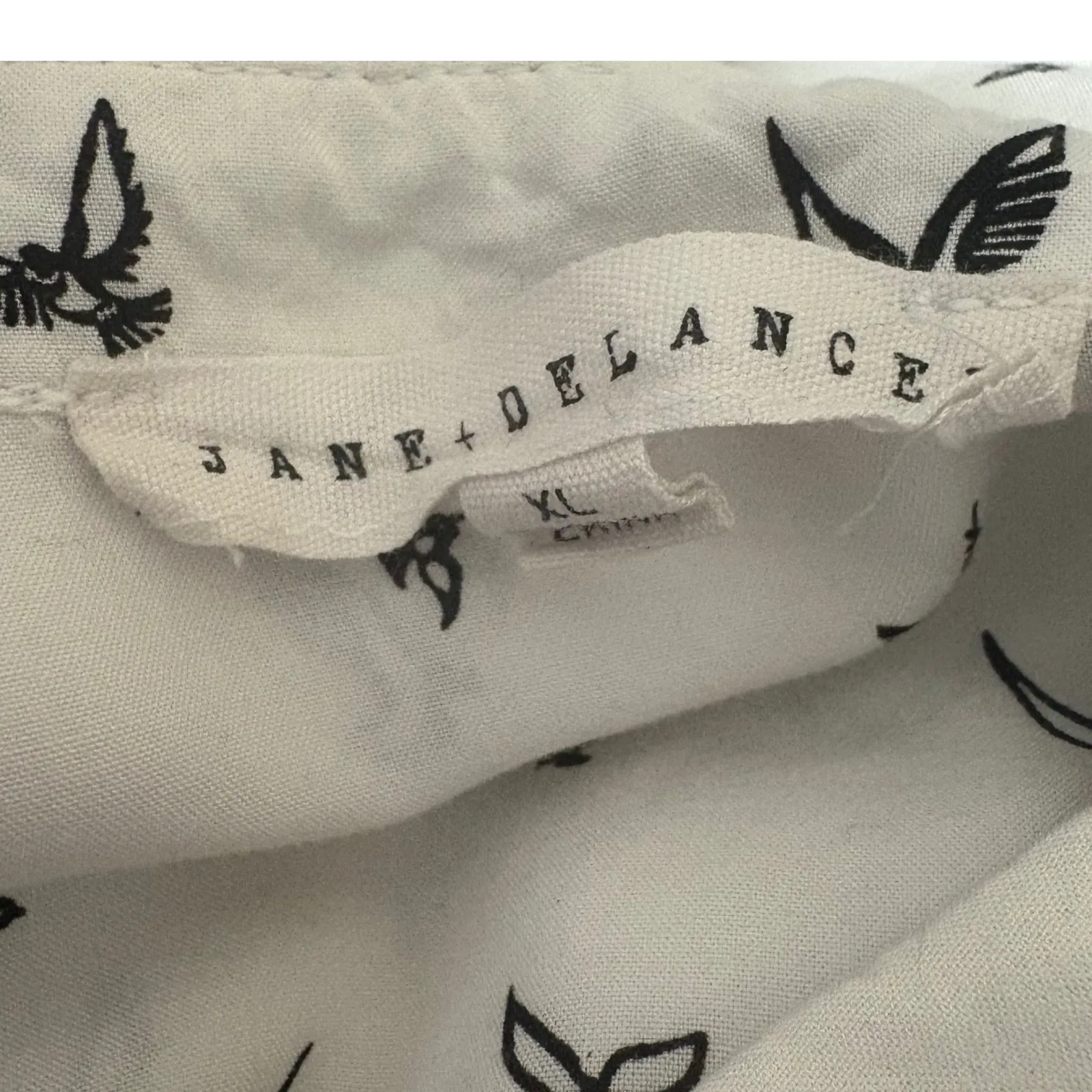 Jane + Delancey Women Button Top Blouse XL Whimsical All Over Bird Print Rayon White - Image 5